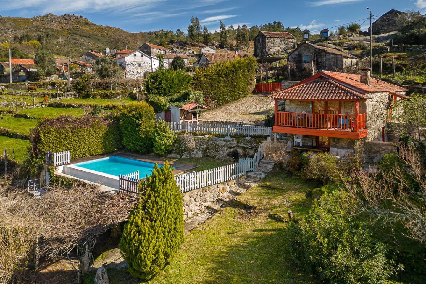 阿尔库什迪瓦尔德维什Guestready - Quintinha Casas Do Jardim 2别墅 外观 照片